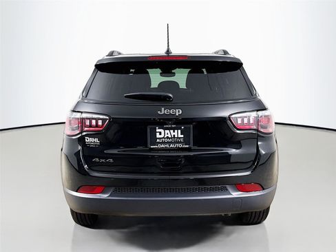 New 2026 Jeep Compass Latitude image 6