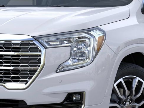 New 2024 GMC Terrain Denali AWD/4WD image 10
