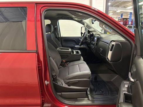 Used 2018 Chevrolet Silverado 1500 LT w/ Max Trailering Package image 11