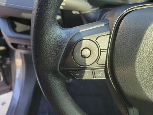 Used 2025 Toyota RAV4 XLE w/ Convenience Package FWD image 28