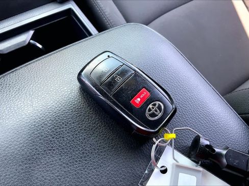 Used 2025 Toyota Tacoma SR RWD image 13