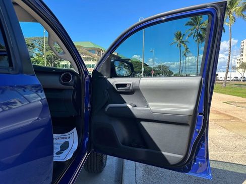 Used 2022 Toyota Tacoma SR5 image 14