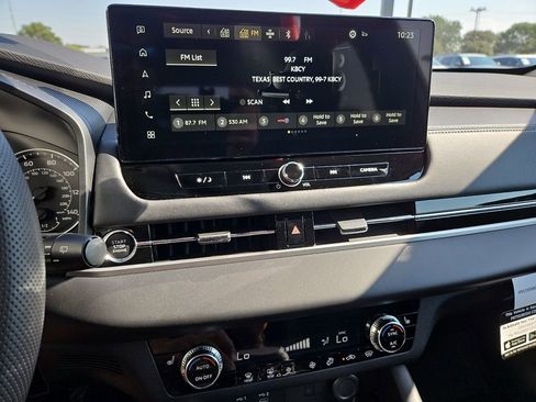 New 2025 Mitsubishi Outlander AWD image 26