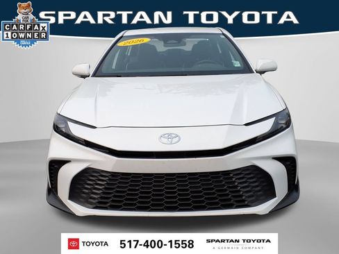 Used 2026 Toyota Camry SE FWD image 2