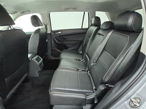 Used 2021 Volkswagen Tiguan SE AWD/4WD image 20