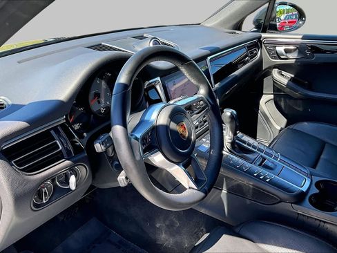 Used 2021 Porsche Macan S AWD/4WD image 17