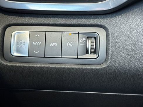 Used 2024 GMC Acadia AT4 w/ Super Cruise Package image 45