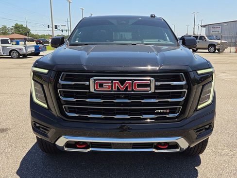 New 2026 GMC Yukon AT4 w/ AT4 Premium Plus Package AWD/4WD image 17