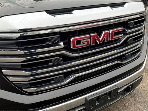 Used 2025 GMC Sierra 1500 SLT image 24