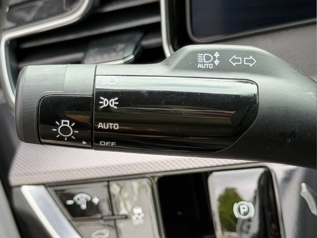 Used 2024 Kia Sportage SX FWD image 21