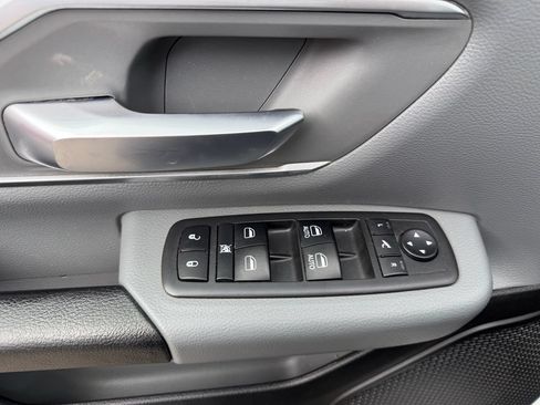 Used 2019 RAM 1500 Big Horn AWD/4WD image 13