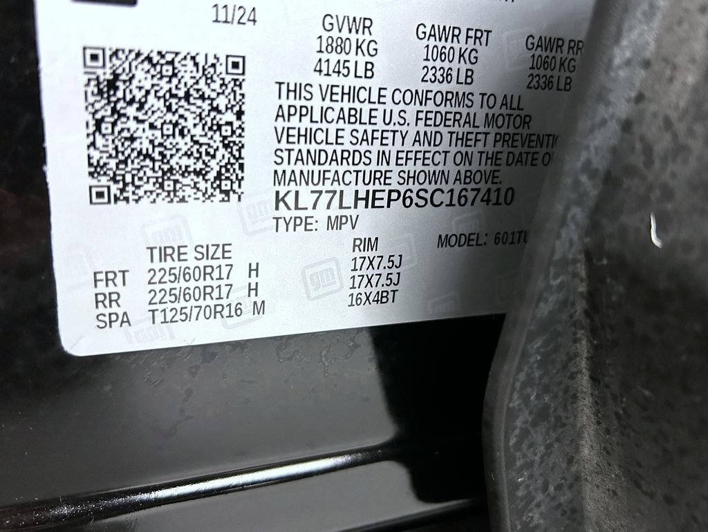 Used 2025 Chevrolet Trax LT FWD image 24