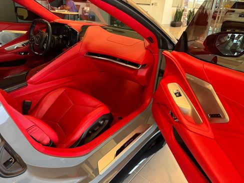 Used 2024 Chevrolet Corvette Z06 RWD image 18