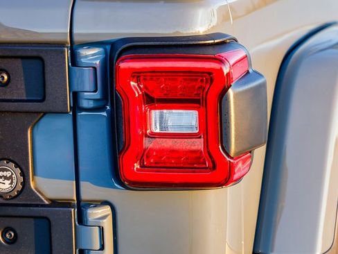 New 2026 Jeep Wrangler Unlimited Rubicon image 9