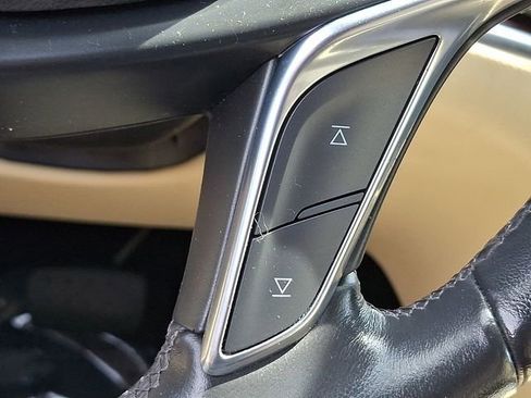 Used 2018 Cadillac XT5 Luxury w/ Driver Awareness Package AWD/4WD image 26