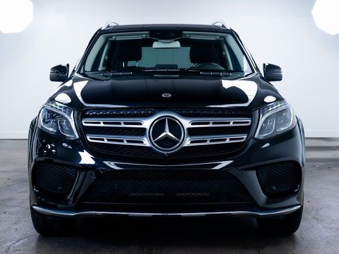 Used 2019 Mercedes-Benz GLS 550 4MATIC image 2