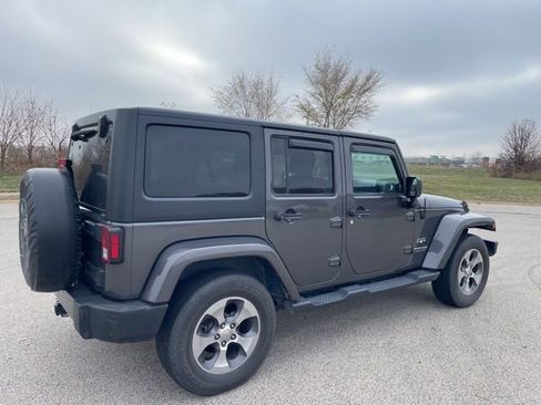 Used 2018 Jeep Wrangler Unlimited Sahara w/ Dual Top Group image 3