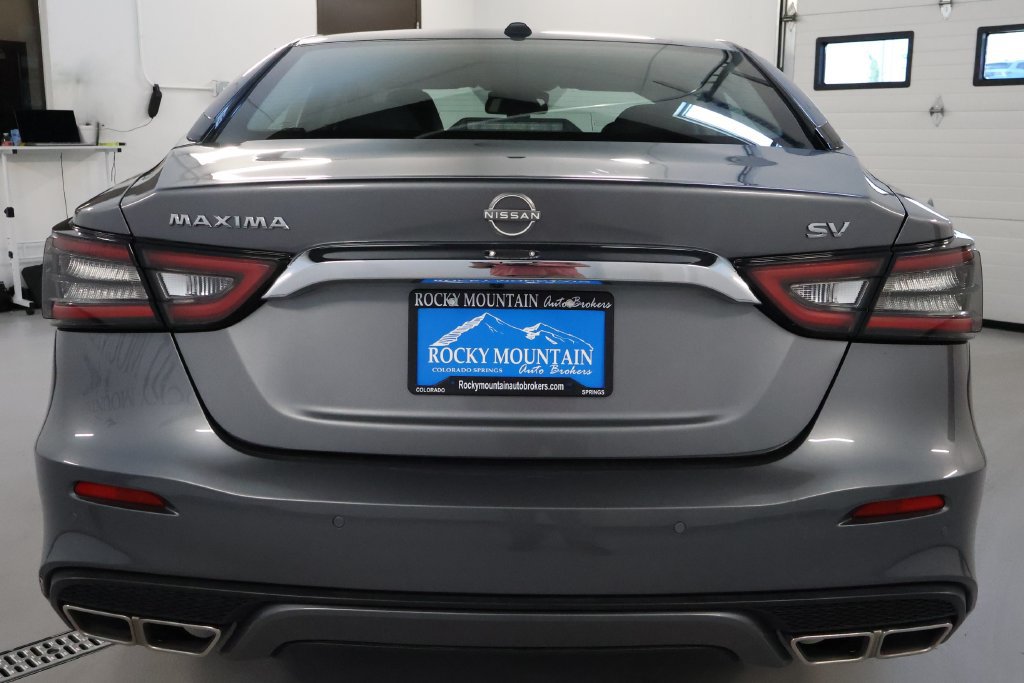 Used 2023 Nissan Maxima SV w/ Floor Mat Group FWD image 6