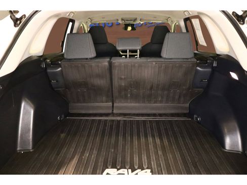 Used 2024 Toyota RAV4 LE image 17