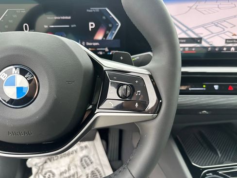 Certified 2025 BMW 530i image 12