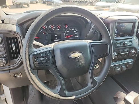 Certified 2022 Chevrolet Silverado 1500 Custom AWD/4WD image 9