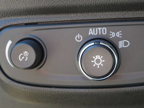 Used 2024 Chevrolet Equinox LT AWD/4WD image 20