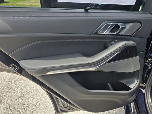 New 2026 BMW X5 sDrive40i w/ Executive Package RWD image 9