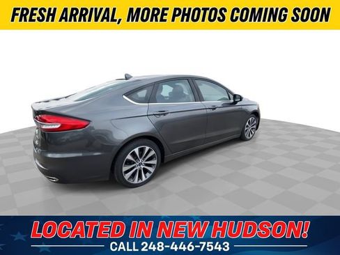 Used 2020 Ford Fusion SE AWD/4WD image 2