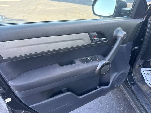 Used 2011 Honda CR-V LX image 11