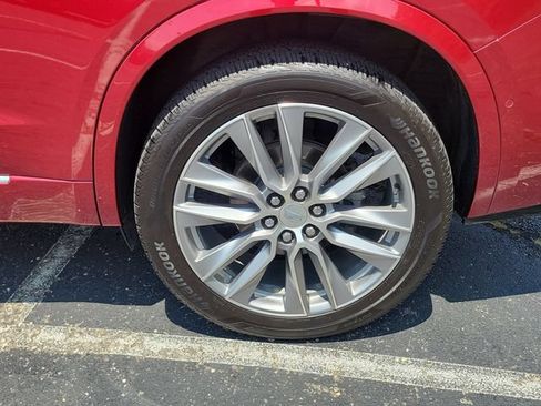 Used 2020 Cadillac XT6 Sport w/ Platinum Package AWD/4WD image 7