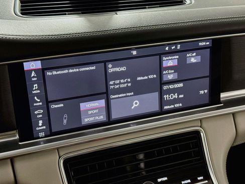 Used 2020 Porsche Panamera 4 AWD/4WD image 19