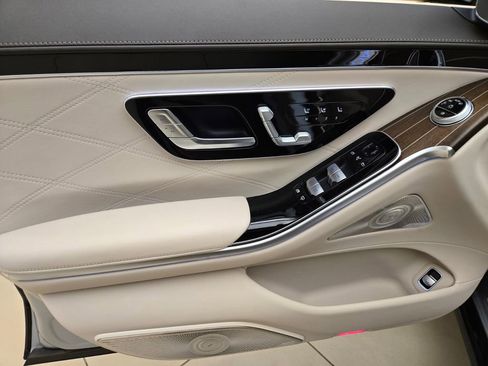 Used 2024 Mercedes-Benz Maybach S 580 4MATIC image 30
