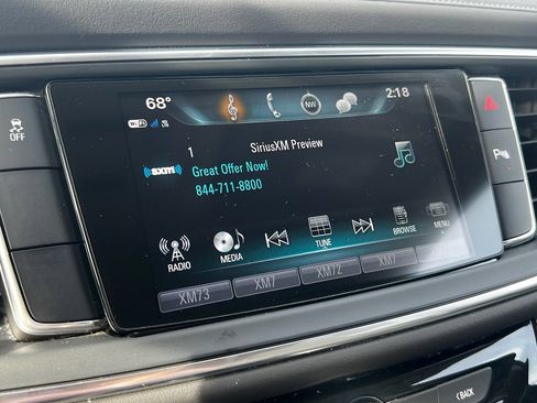 Used 2018 Buick Enclave Essence image 27