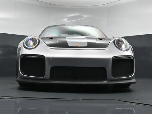Used 2018 Porsche 911 GT2 RS RWD image 29