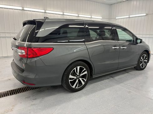 Used 2019 Honda Odyssey Elite image 3