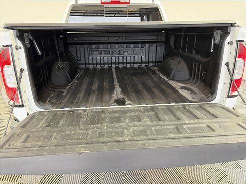 Used 2019 GMC Canyon Denali image 15