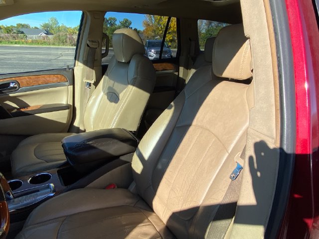 Used 2008 Buick Enclave CXL AWD/4WD image 6