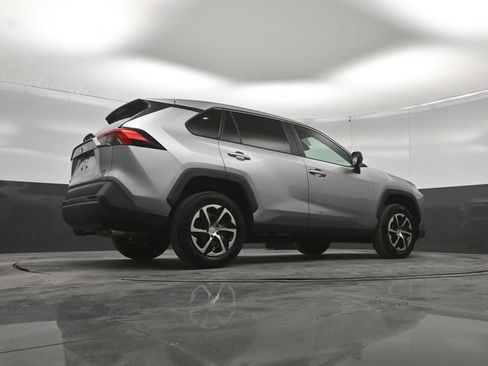 Used 2022 Toyota RAV4 LE FWD image 42