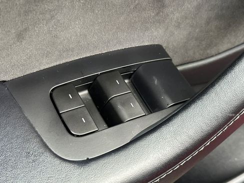 Used 2022 Tesla Model 3 image 12