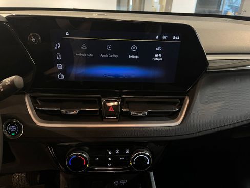 Used 2025 Chevrolet TrailBlazer LT image 18