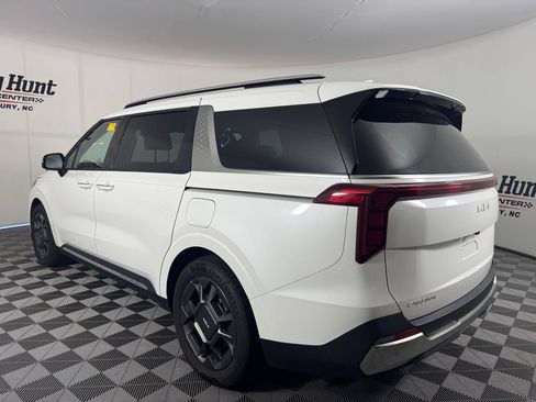 Used 2026 Kia Carnival SX FWD image 9