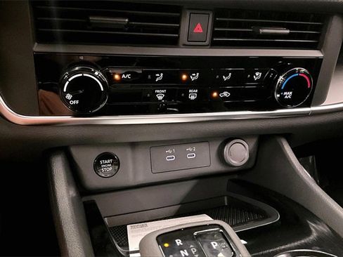 New 2026 Nissan Rogue S image 24