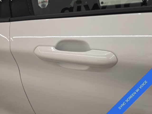 New 2026 Ford Explorer ST-Line w/ ST-Line Street Pack AWD/4WD image 8