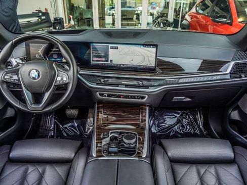 Used 2026 BMW X5 xDrive40i AWD/4WD image 18