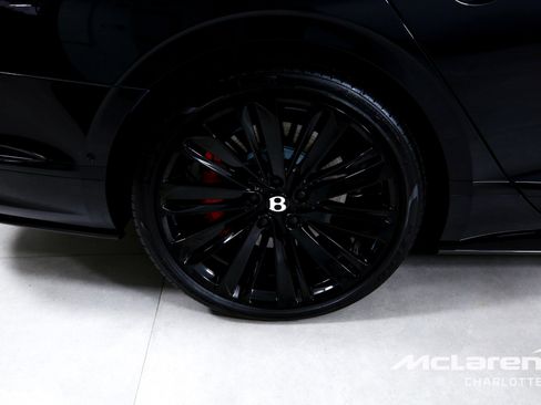 Used 2023 Bentley Flying Spur W12 image 39