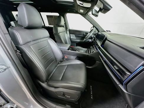 Used 2025 Hyundai Santa Fe Calligraphy AWD/4WD image 34