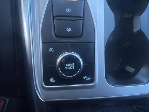 Used 2023 Ford Explorer Platinum w/ Class IV Trailer Tow Package image 27