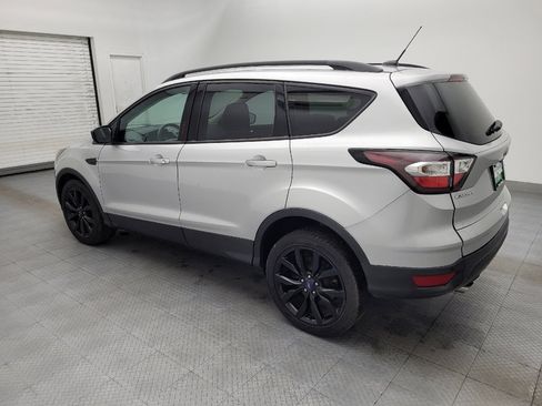 Used 2017 Ford Escape SE w/ Equipment Group 201A image 3