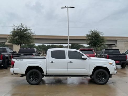 Used 2023 Toyota Tacoma SR AWD/4WD image 6