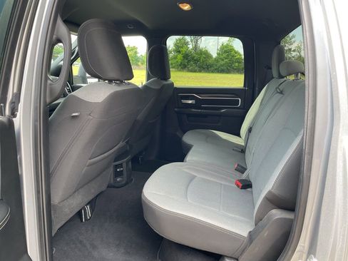 Used 2024 RAM 2500 Big Horn AWD/4WD image 26